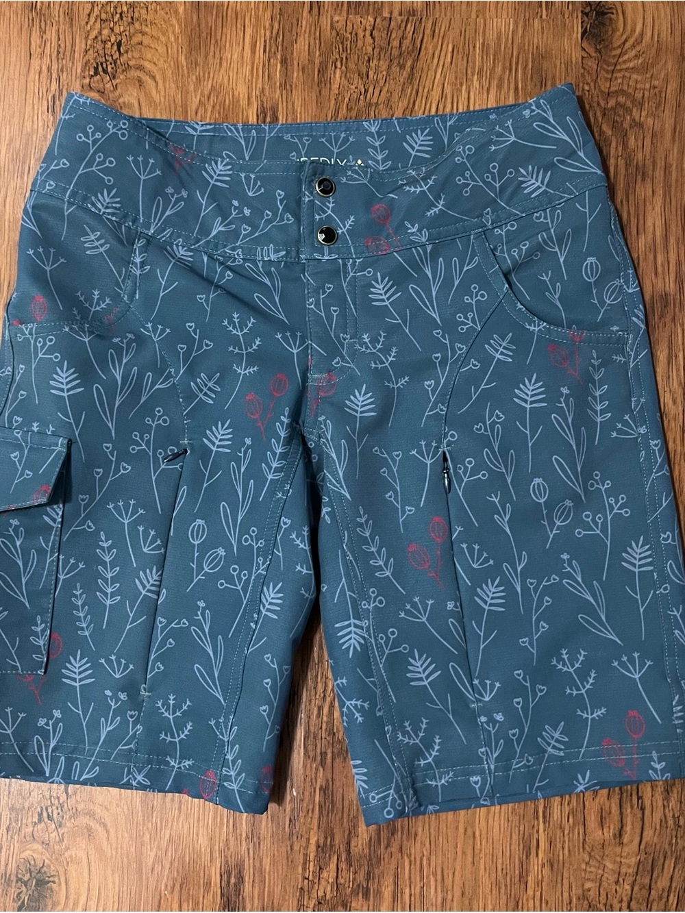 Women’s Shredly Floral-Print Mountain Bike Shorts in Slate Blue